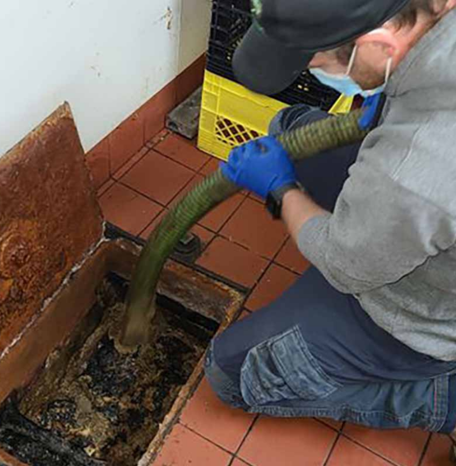 Blocked Drain Cleaning In Dubai (7)