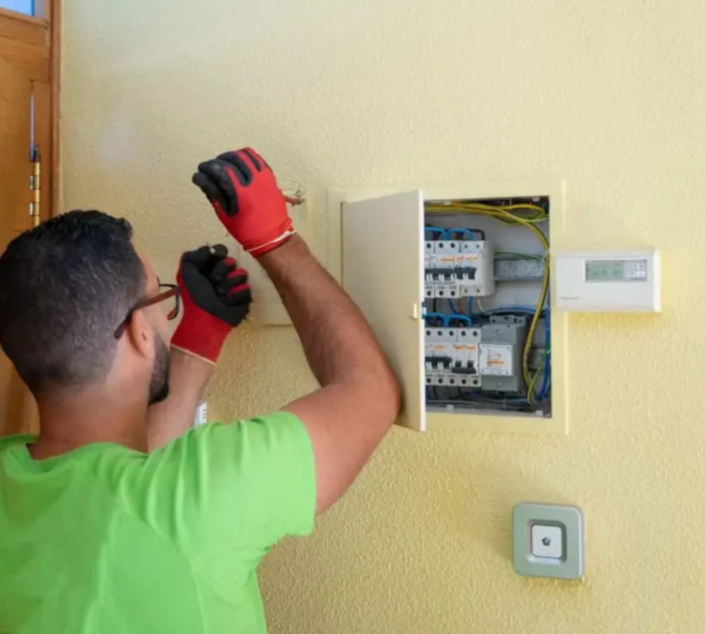 Electric Services In Dubai. (1)